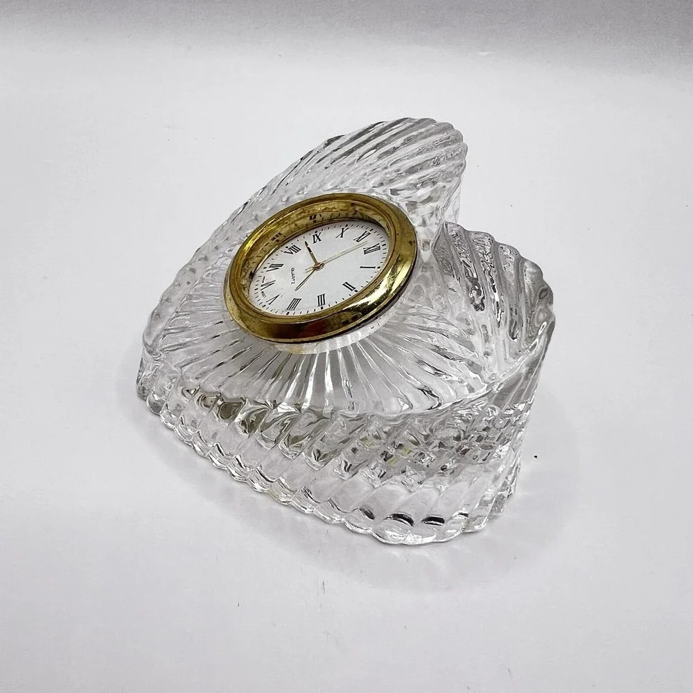 Crystal Legends Clock by Godinger Heart Shaped 24% Lead Crystal Needs Battery